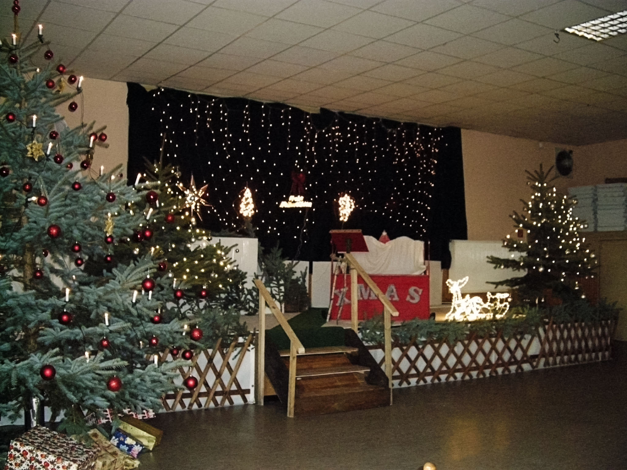 Der geschmückte Saal für die Nikolausfeier 2016